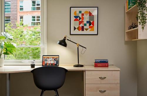Sheffield Apartment | For Students Only Rooms in Sheffield