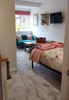 Hartwell Apartment | The Snug