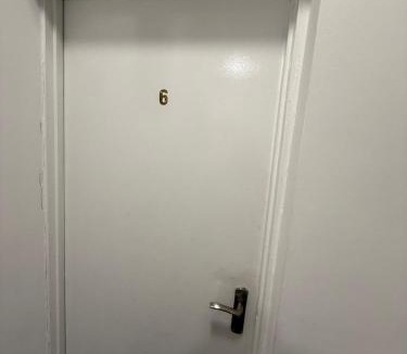 Northampton House | Kingsley Park Bridge Rooms