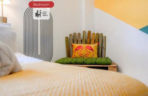Stansted Apartment | Quiet Premium Stansted Apartment in Central Location with WiFi and Desk