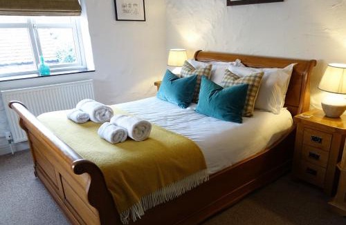Bircotes House | Home Farm & Lodge