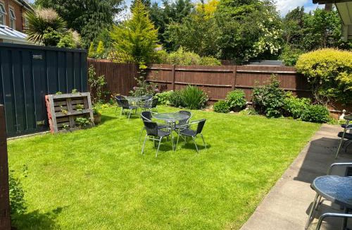 Banbury House | Fairlawns Guest House