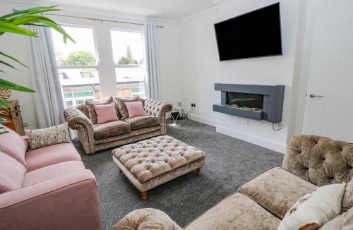 Edwinstowe Apartment | 23a High Street