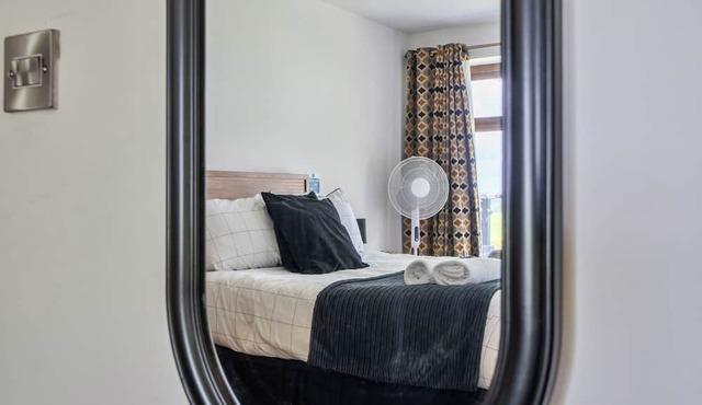 Modern Peaceful Open Plan 1-bed Apartment Rutland