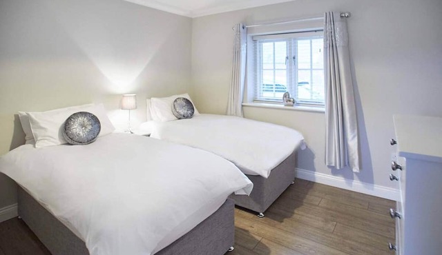Host Stay Lowcross Cottage