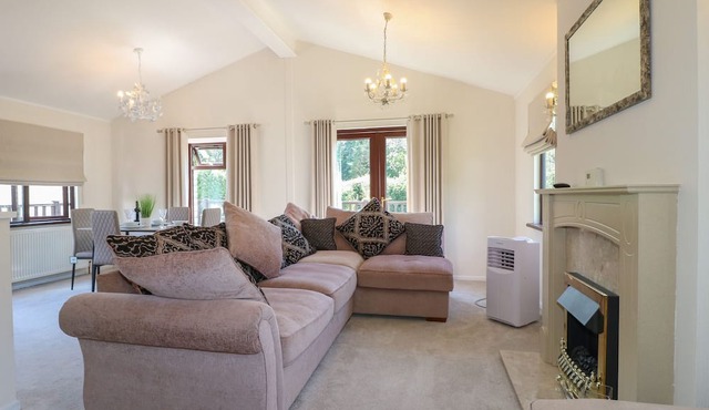 27 Brocklehurst