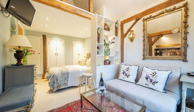 Bramble Bank 'cartshed'-1 Bed Cottage-sleeps 2