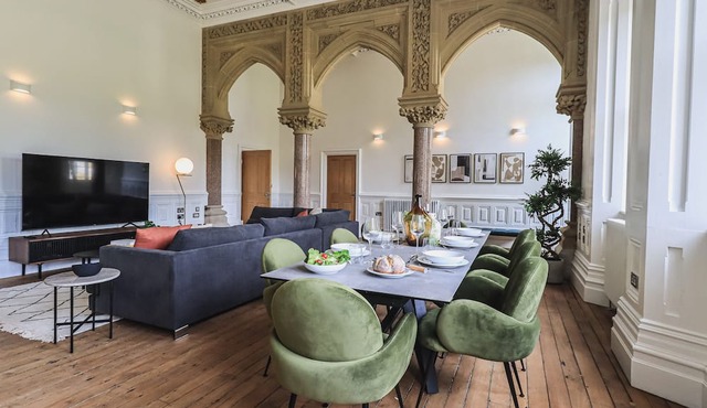 The Wilfred Suite Stone Cross Mansion