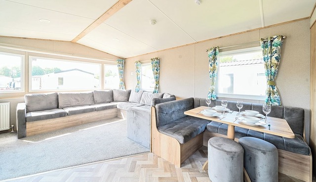 Willowbrook Hideaway - Billing Aquadrome