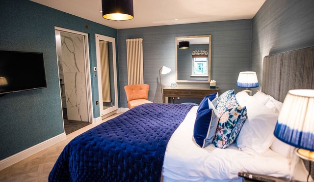 Dewars Restaurant & Rooms