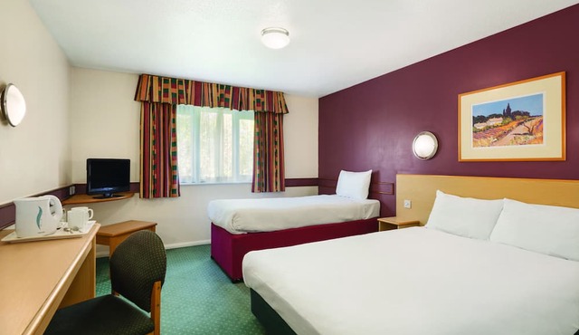Days Inn by Wyndham Sheffield M1