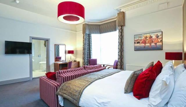 The Belmont Hotel