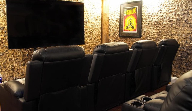 Luxury Rock & Roll Suite in Manor House