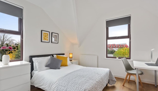 Modern Suites at River Rooms