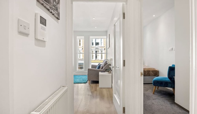 Comfy Modern 2-Bed Notting Hill Portobello Apt