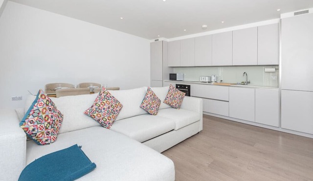 Victorian Flat Near Chelsea FC & Kings Road