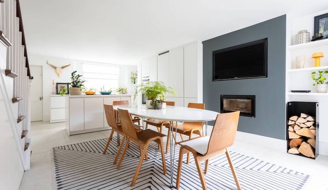 Gladstone Street - Three Bedroom House, Sleeps 5