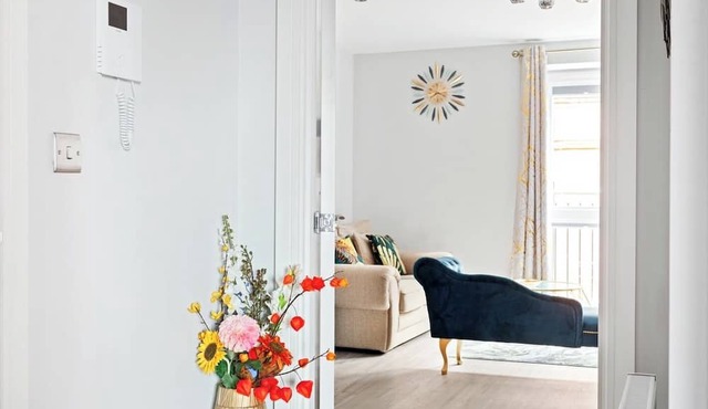Stunning 1 bedroom Apt With Balcony-Leicester City