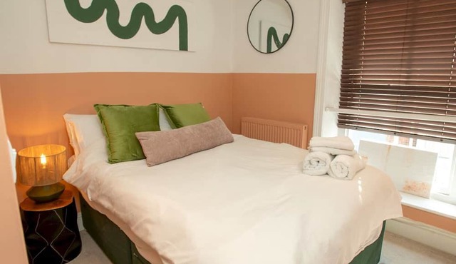 Stylish Steep Hill Apartment | Pass the Keys