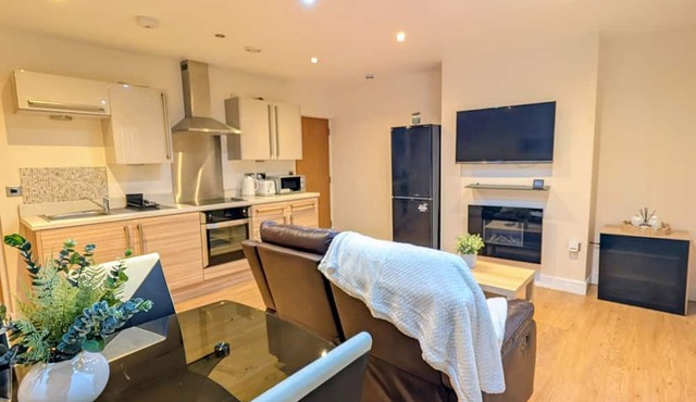 Upperhead Row Apartment