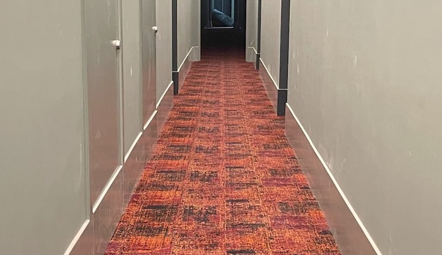 Studio Apartment with Car Park, Gym, Lounge Room