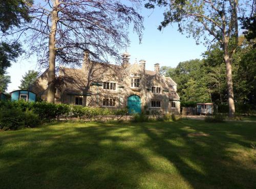 The Lady Rothschild Stables