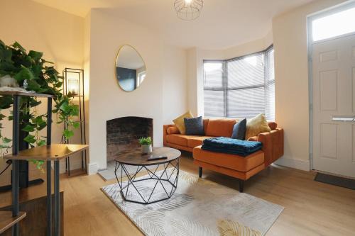 3-Bed Home Perfect for Exploring Nottingham & Derby