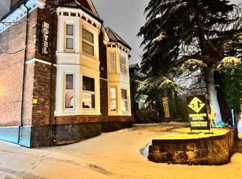 The Gungate Hotel - Cocktails and Wine Bar