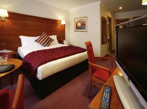 Mercure York Fairfield Manor Hotel