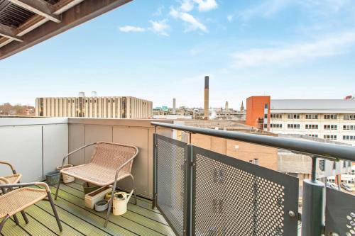 Chic 2BR Near Uni & LGI - Sleeps 4