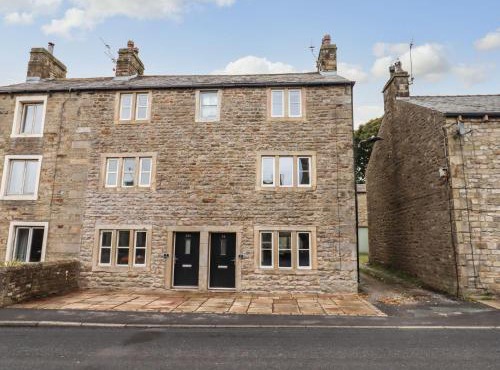 1 Grosvenor Farm Cottages