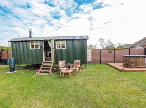 Twit Twoo Shepherds Hut