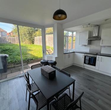 Cozy house near BHX and NEC