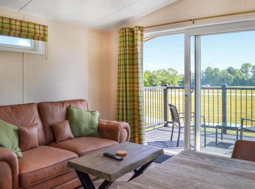 Fairways Retreat 1 - Uk50246