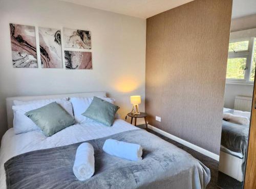 Elegant 1-Bedroom Flat, Wi-Fi, Near Oxford centre