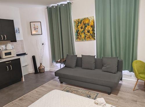 Kilburn High Road Studio apartments