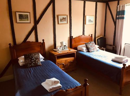 Longs Hotel & Inn