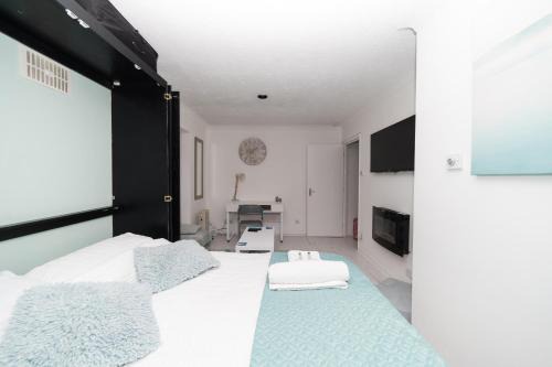 Hullidays - Trinity Studio Apt.
